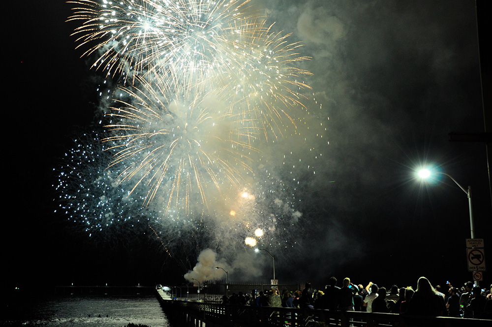 4th of July Fireworks off the OB Pier Ocean Beach San Diego CA