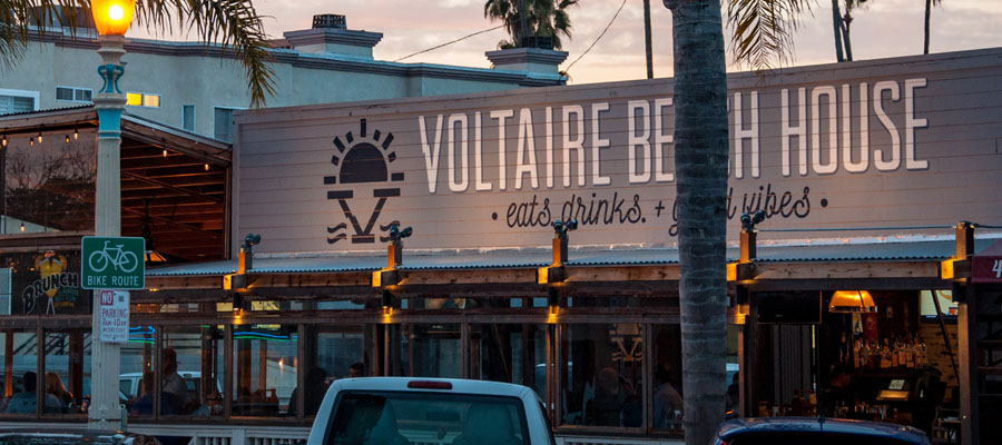 Voltaire Beach House Patio in OB