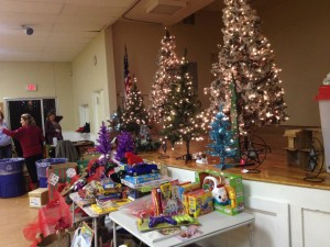 Ocean Beach News Article: OB Town Council's OB Food & Toy Drive