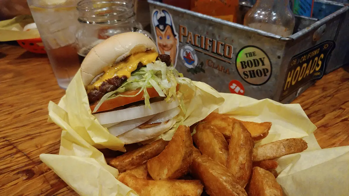 Hodad's Ocean Beach Burger Basket with Fries