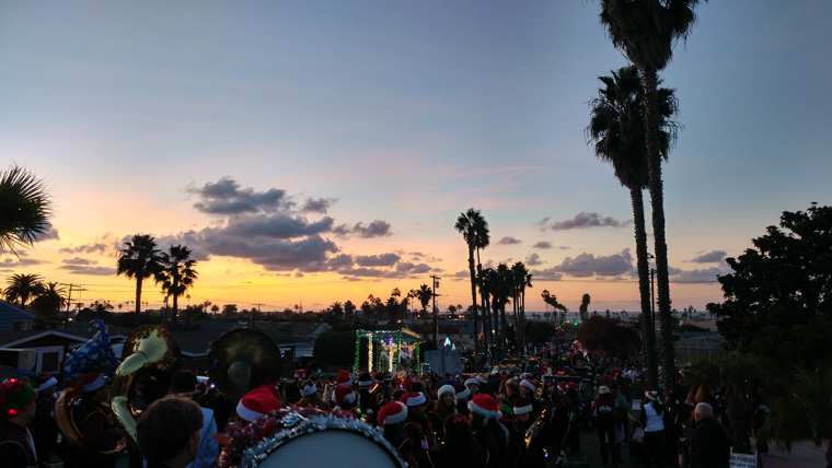 Ocean Beach Christmas Parade (2018)