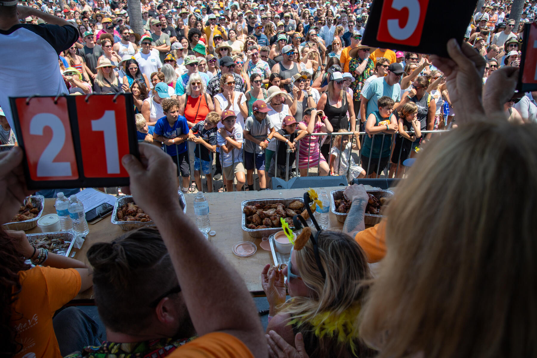 Photo of: 2025 Dirty Birds Wing Eating Competition