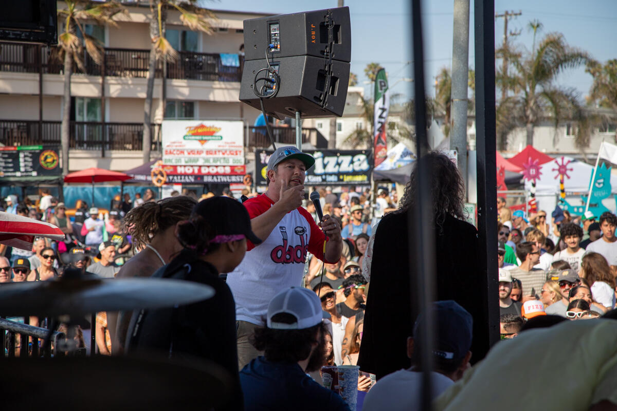 Photo of: 2025 Hodads Burger Eating Competition