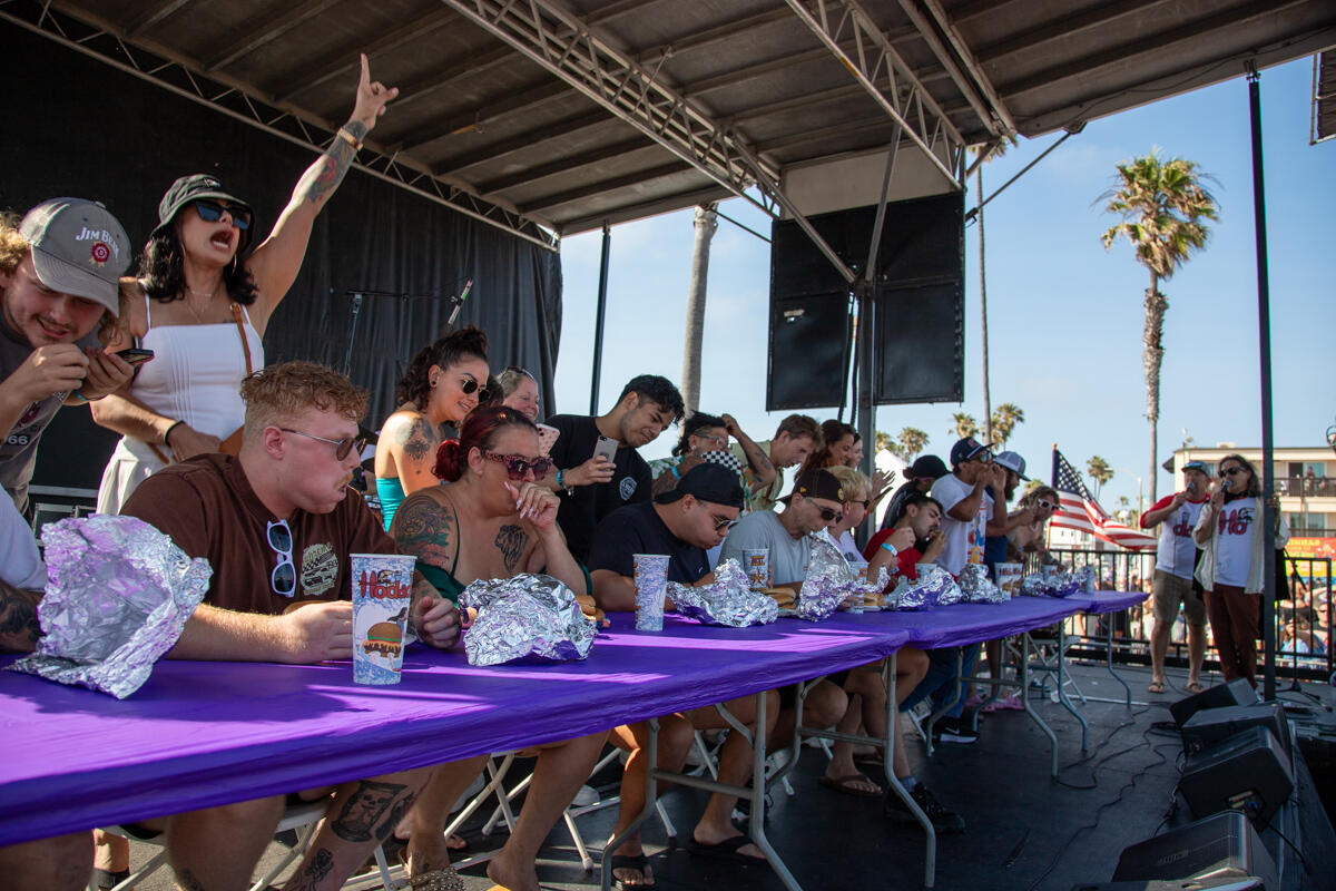 Photo of: 2025 Hodads Burger Eating Competition