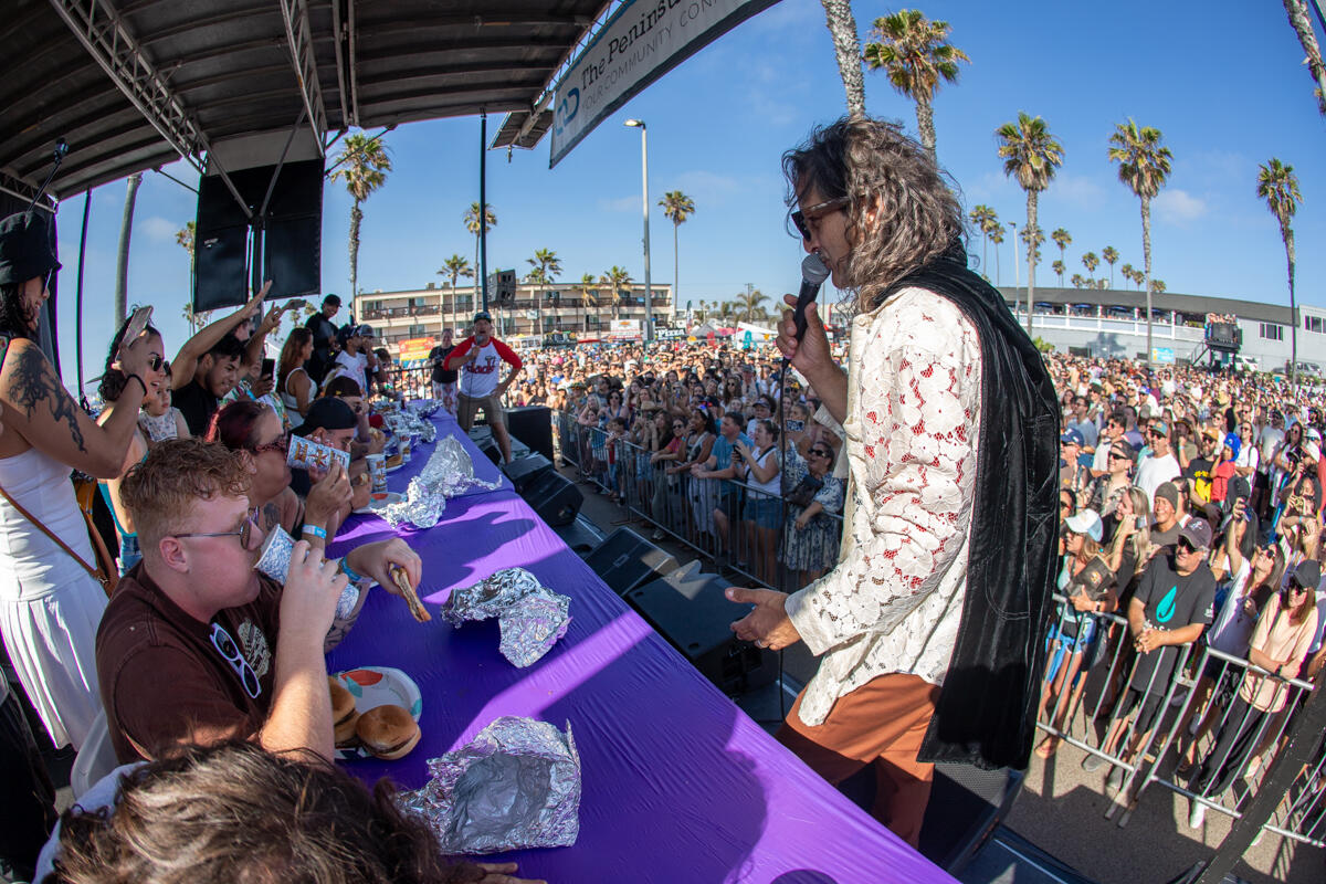 Photo of: 2025 Hodads Burger Eating Competition