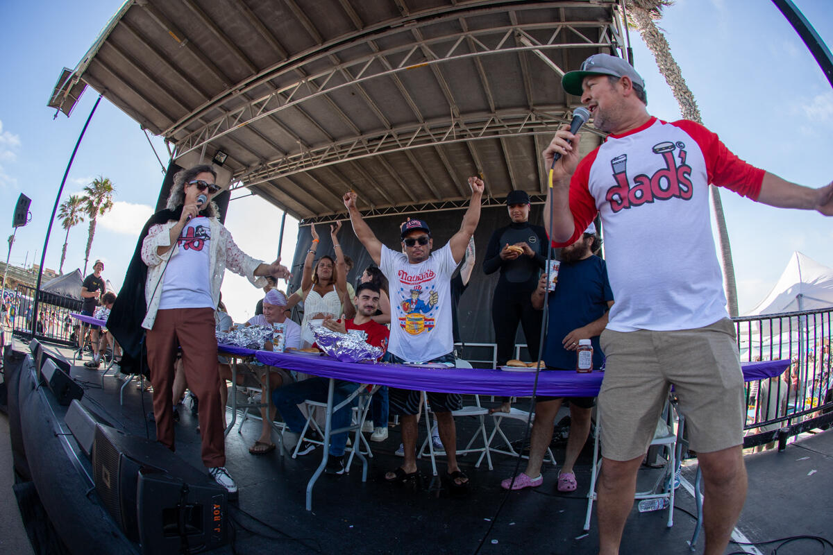 Photo of: 2025 Hodads Burger Eating Competition