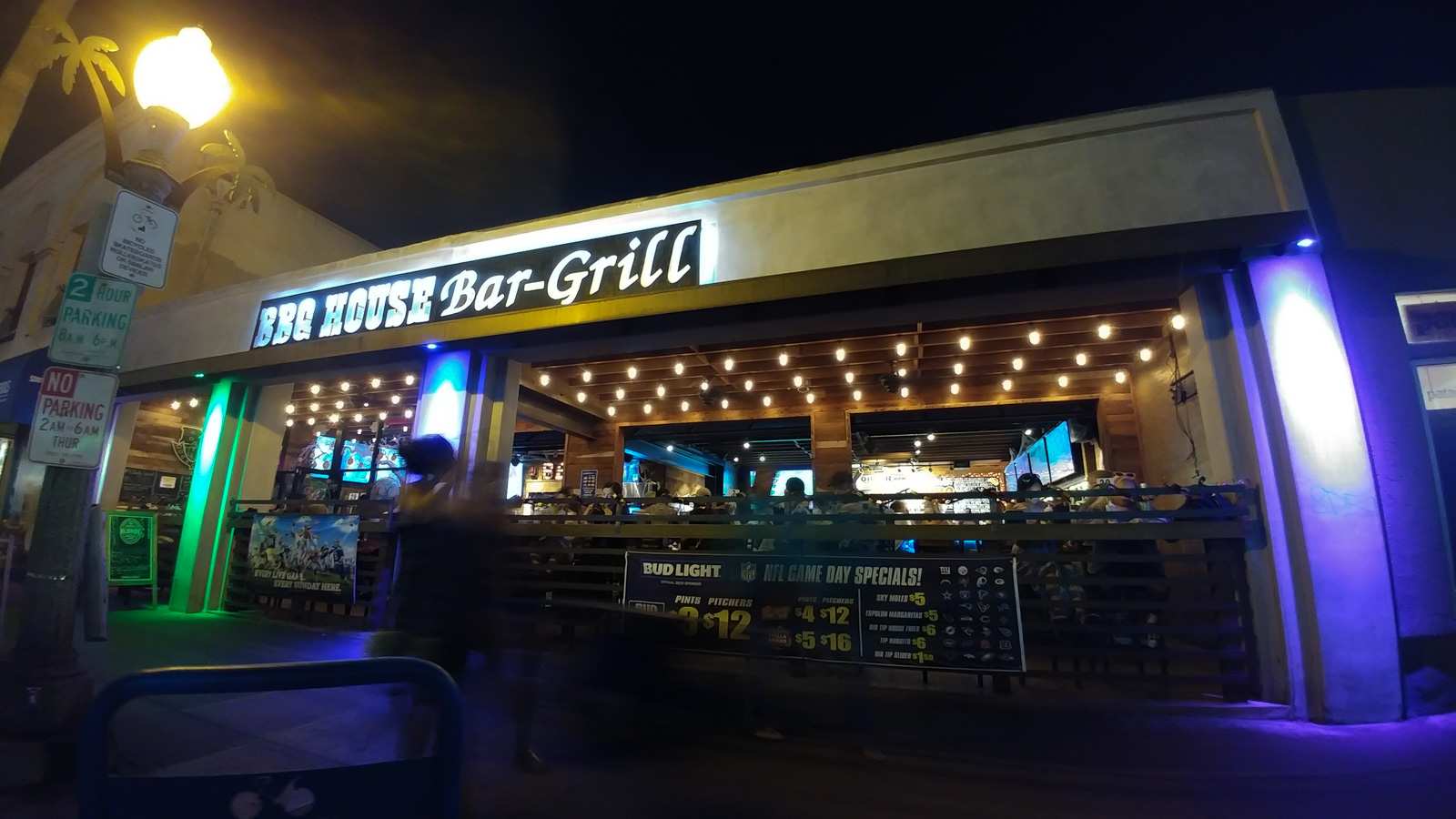 BBQ House Bar-Grill San Diego Ocean Beach