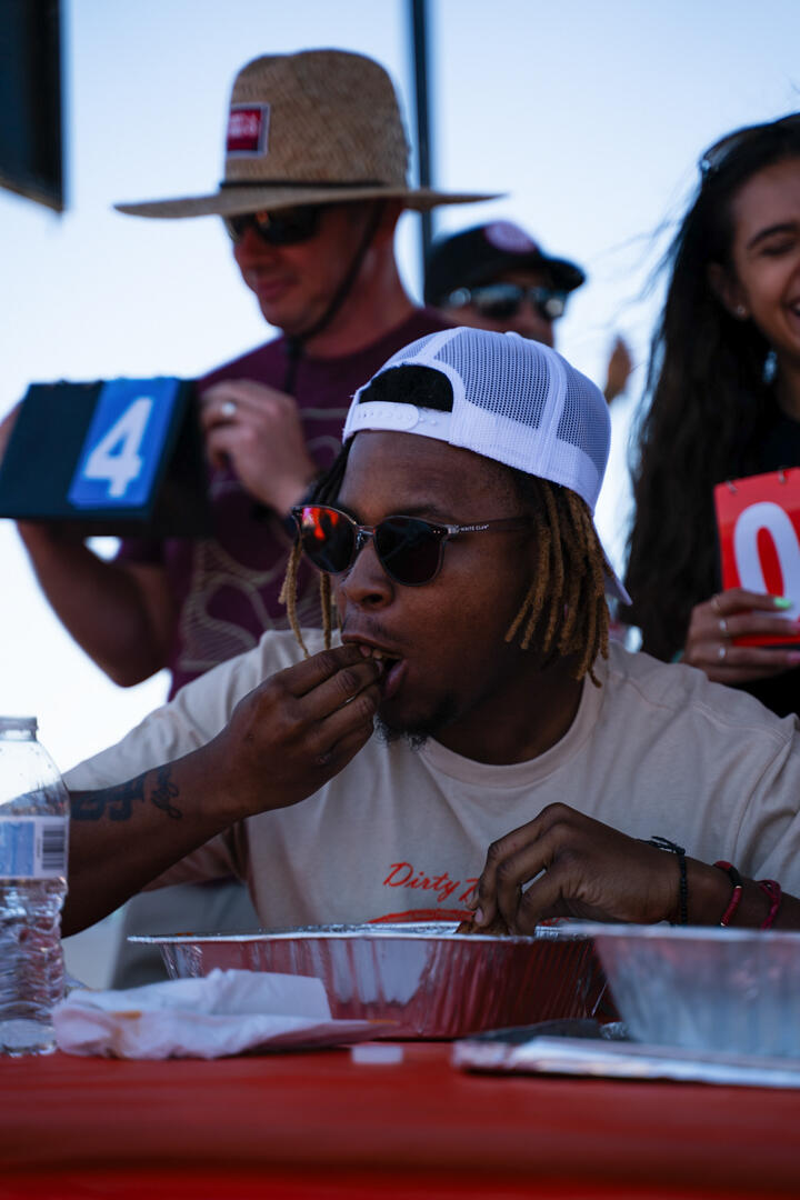 Photo of: Dirty Birds Wing Eating Contest