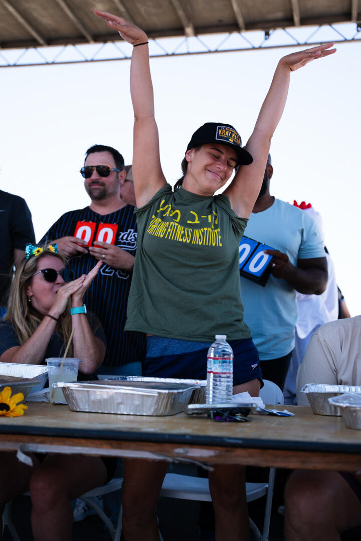Photo of: Dirty Birds Wing Eating Contest
