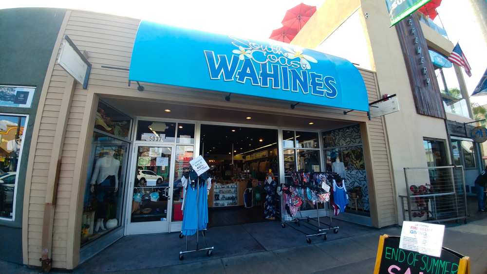 Wahines Woman's Clothing