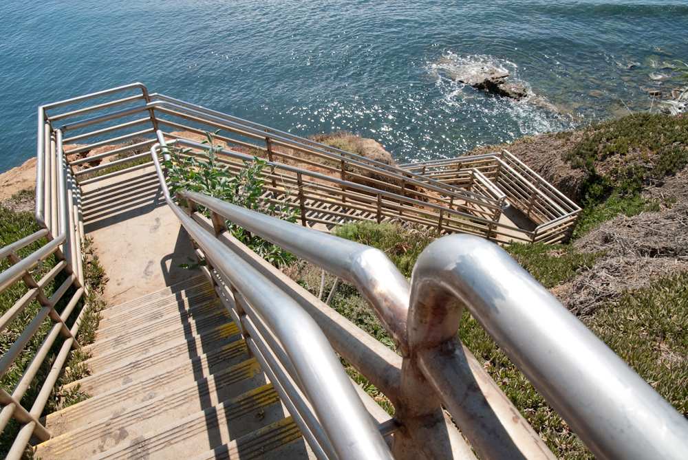 Stairs from the cliffs down to the tide pools