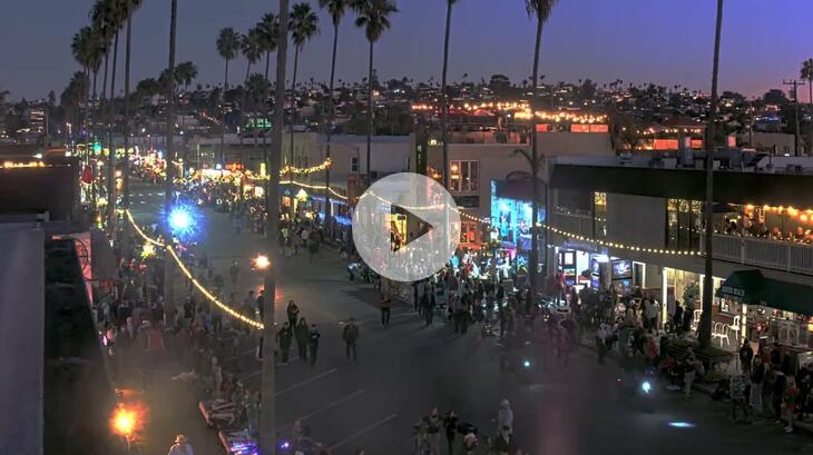 Ocean Beach Christmas Parade 2024