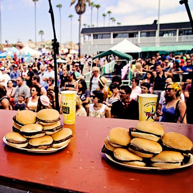 Click to view Beachside Beer Garden & Hodad's Burger Eating Contest page